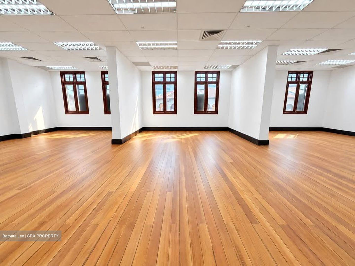 Capital Square (D1), Office #637722871